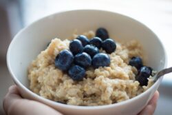 blueberries, oats, oatmeal-531209.jpg