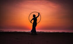hula hoop, lady, hoop-2032813.jpg